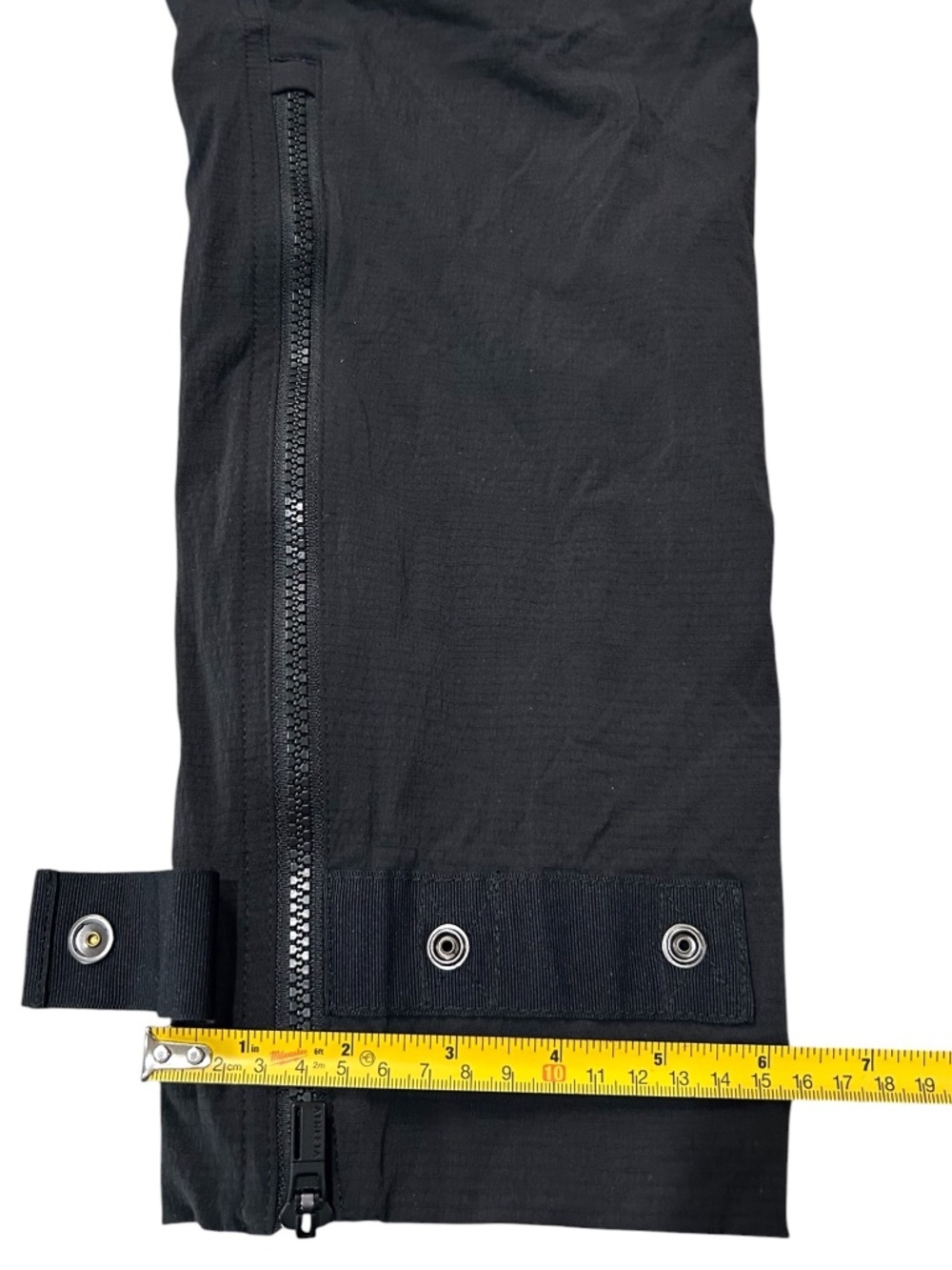 Athleta Trekkie Utility Cargo Belted Black Pants For Travel Or Hiking Size 8 - Picture 13 of 16